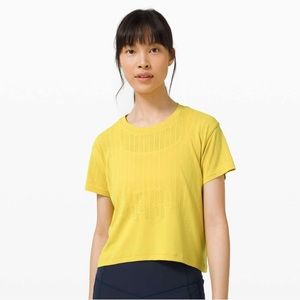 lululemon Train to Be Short Sleeve - Size 6 or 8 - Soleil